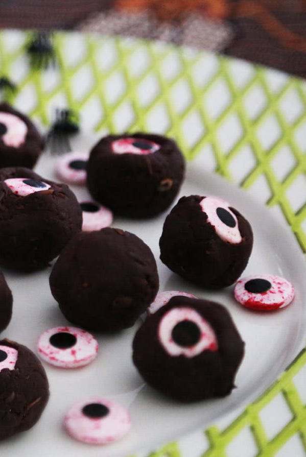 13 Elegant Halloween Dinner Party Ideas Entrees, Recipes & Tips for