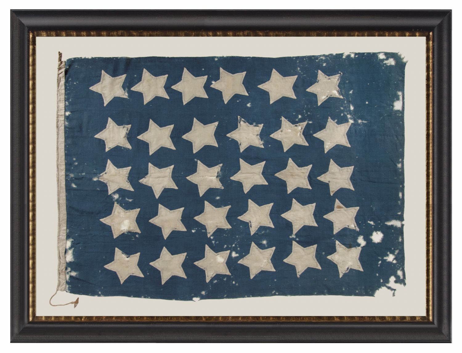 Smithsonian honors Ralph Lauren for saving the flag