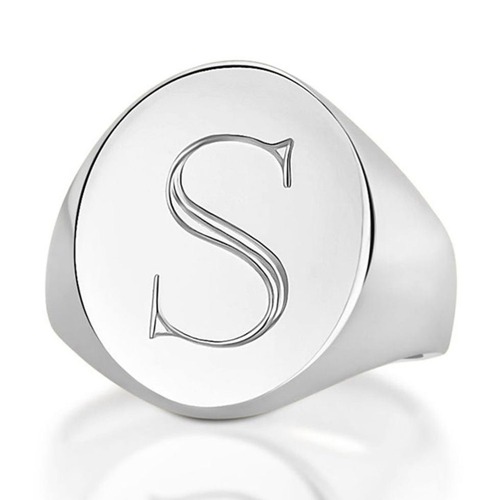 Sarah Chloe Monogrammed Classic Oval Signet Ring