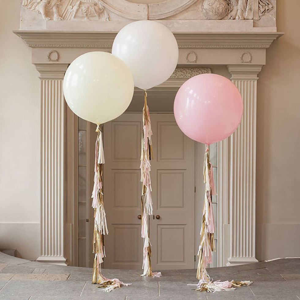 9 Best Wedding Balloon Ideas in 2018 - Fun Wedding Balloon Decor Ideas