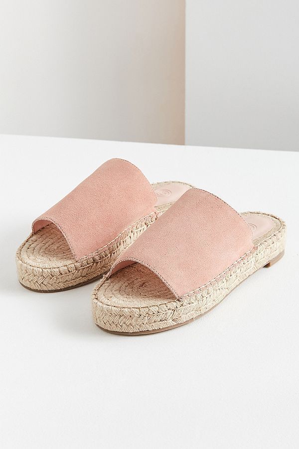 Urban Outfitters Is Having a Shoe Up to 