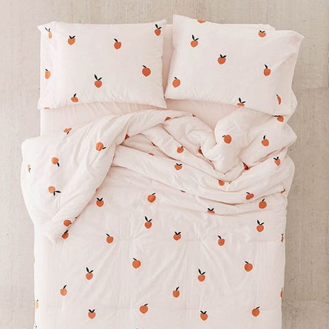 13 Best Dorm Bedding Ideas For 2018 Cute Room - Urban Outfitters Peach Bedding Set 13 Best Dorm Bedding Ideas For 2018 Cute Room - Urban Outfitters Peach Bedding Set
