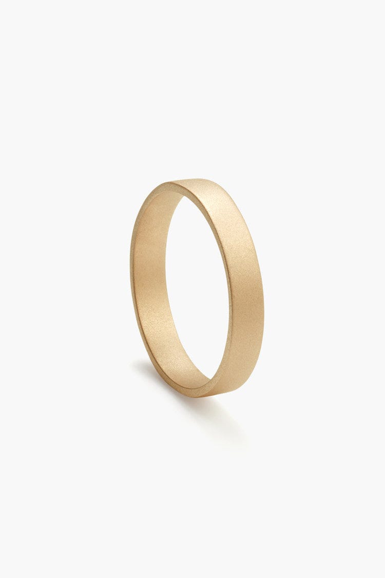 Classic Flat, 4mm, Yellow Gold, Matte