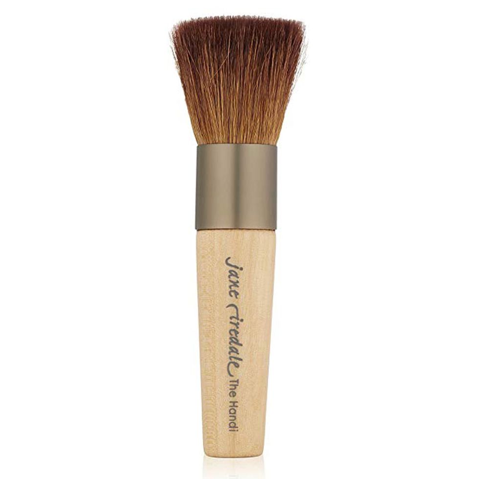 A Makeup Brush Perfect for Pressed Powders