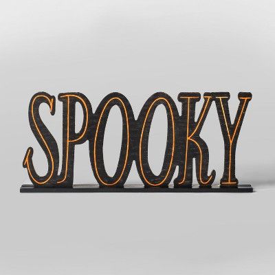 Spooky Sign Décor