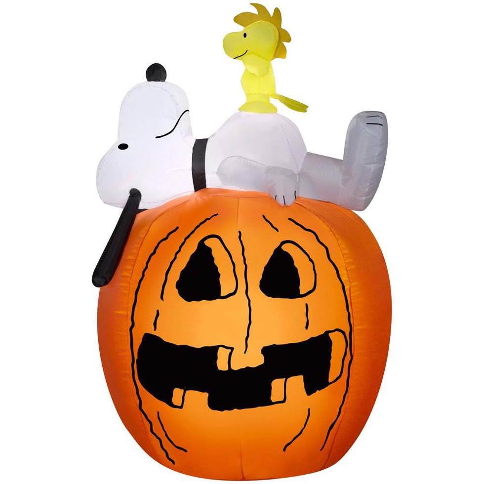 Inflatable Snoopy and Woodstock
