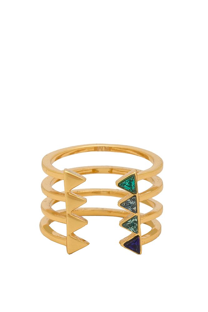 A Set of Four Stacked Rings