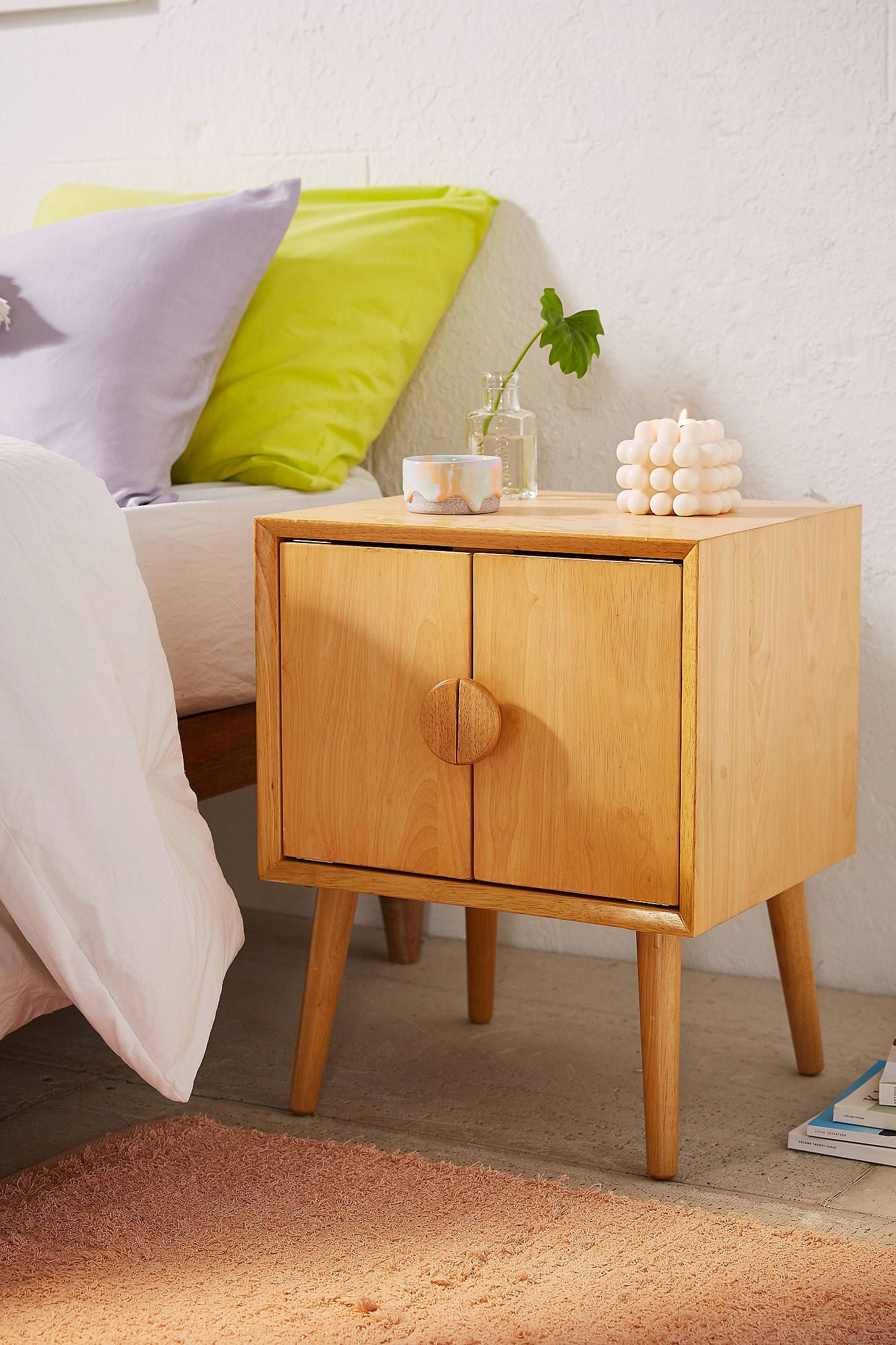 tachuri nightstand