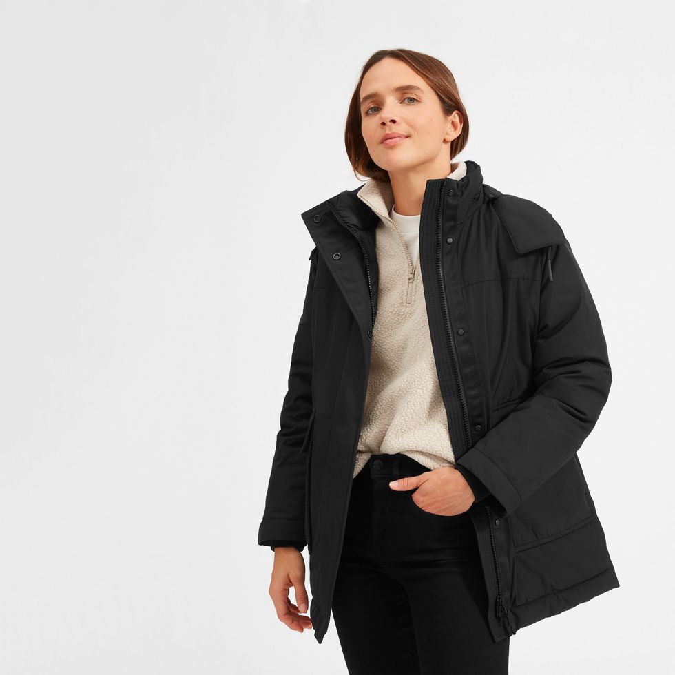 Everlane to Eliminate All Virgin Plastic By 2021, Launches