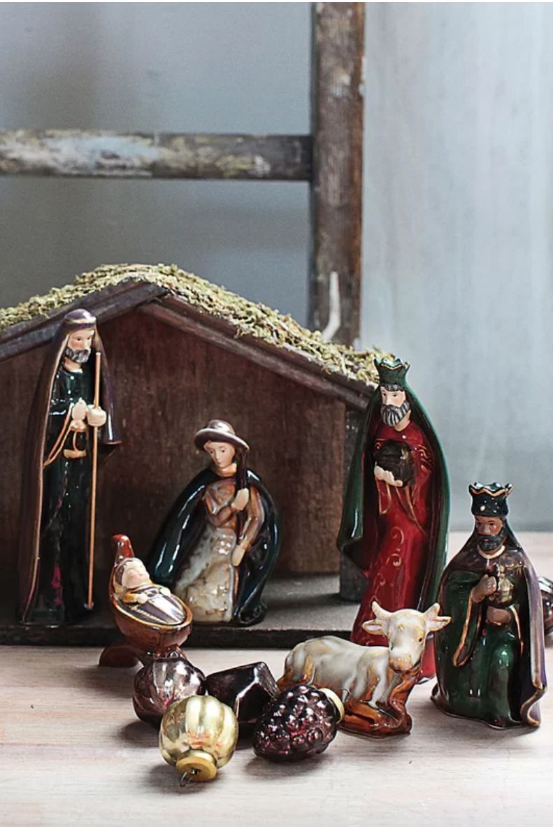 Creative Co-op Holy Family Birth of Jesus Ceramic 12-Piece Nativity Set