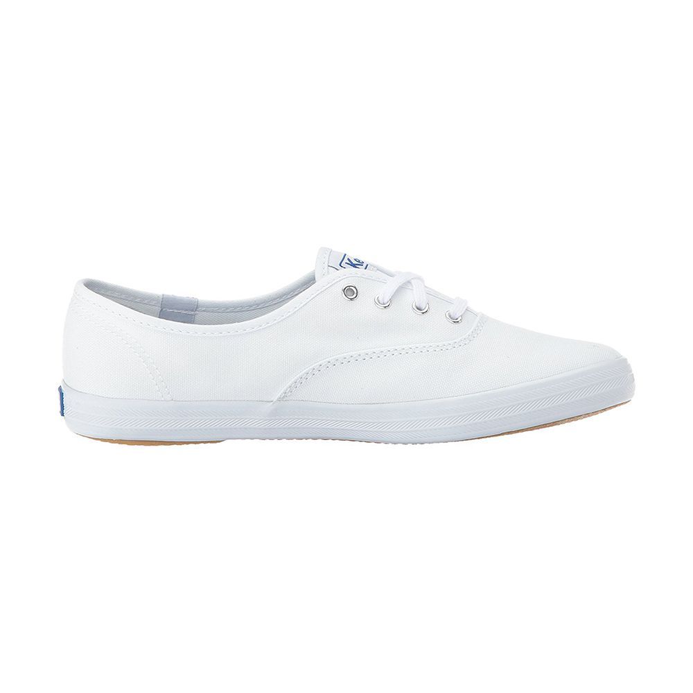 womens white canvas pumps