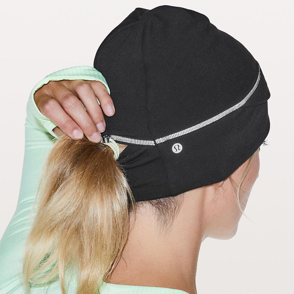 lululemon hat with ponytail hole