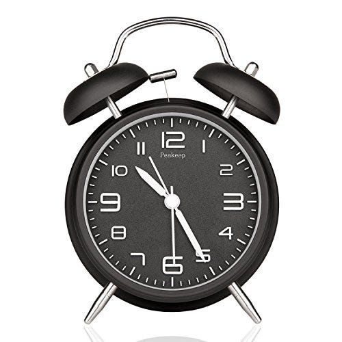 12 Best Loud Alarm Clocks for Heavy Sleepers 2018