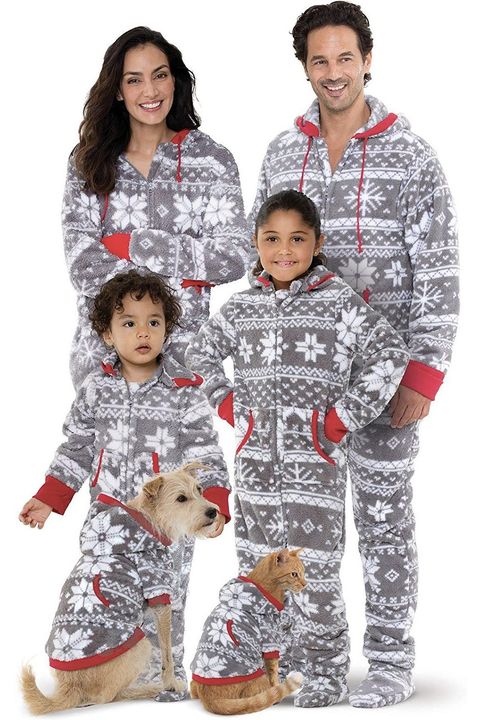 27 Best Matching Family Christmas Pajamas 2021 - Funny Pajamas for the ...