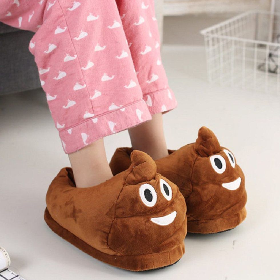 YINGGG Plush Poop Emoji Slippers