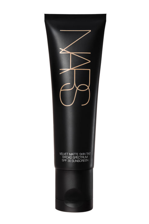 foundation for sweaty skin