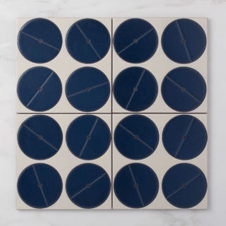 Pivot In Warm Motif