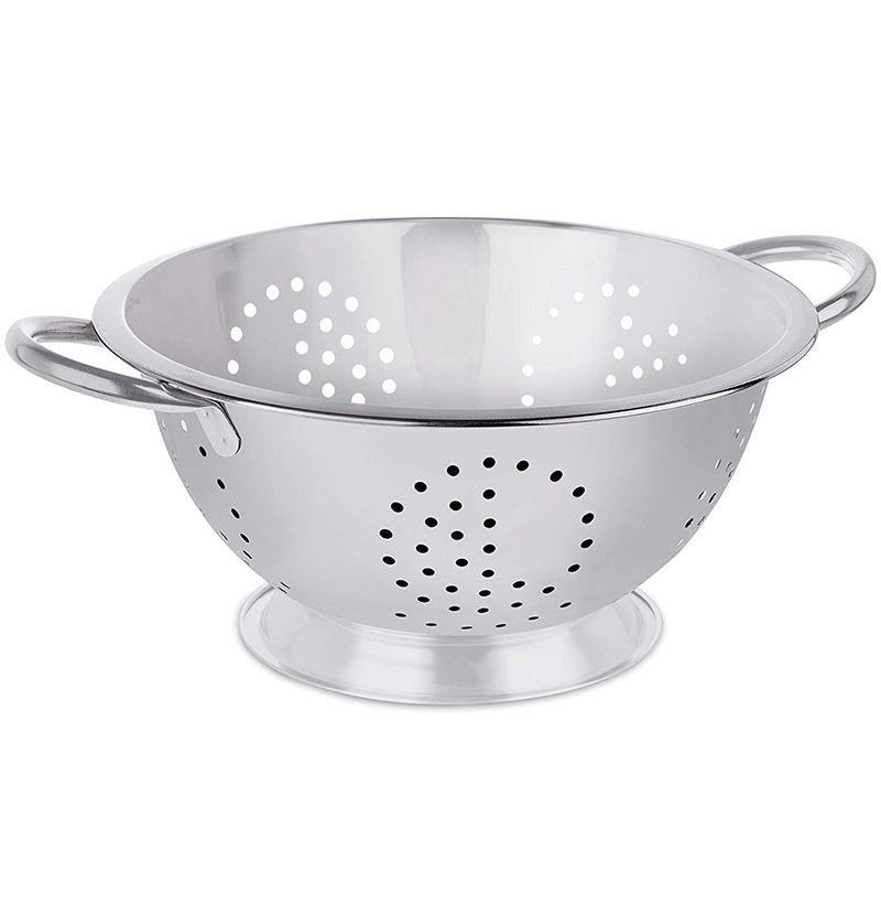 https://hips.hearstapps.com/vader-prod.s3.amazonaws.com/1547230291-mini-colander-1547230288.jpg?crop=1xw:1xh;center,top&resize=980:*