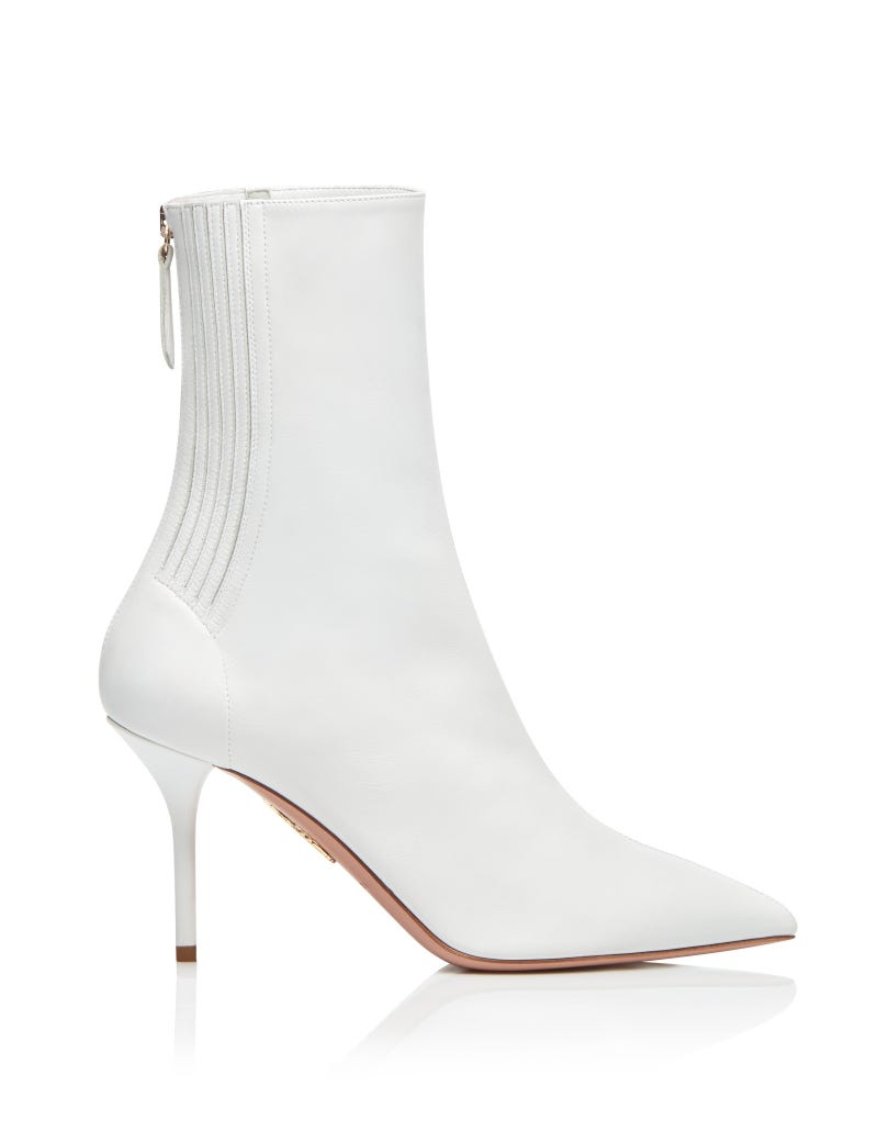 25 Pairs of the Perfect White Boots-White Boot Trend at all Prices
