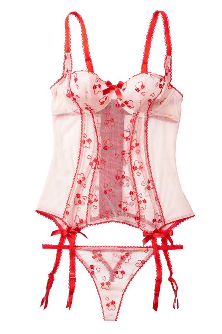 Mix and Chic: A product review- Adore Me Lingerie Set!