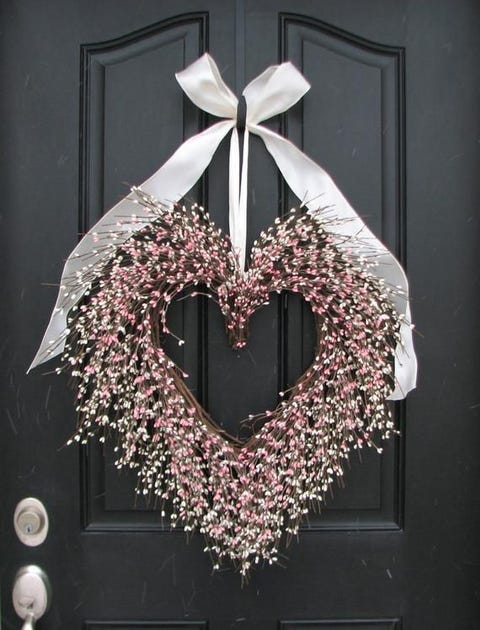 18 Diy Valentine S Day Decorations Easy Valentines Day Decor Ideas