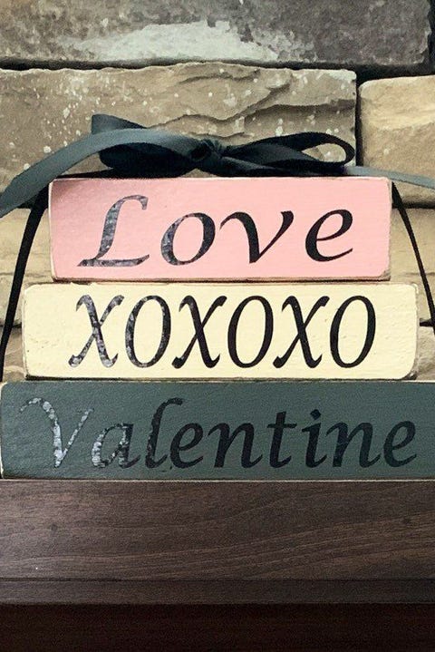 23 Diy Valentine S Day Decorations Easy Valentines Day 23 Diy Valentine S Day Decorations Easy Valentines Day