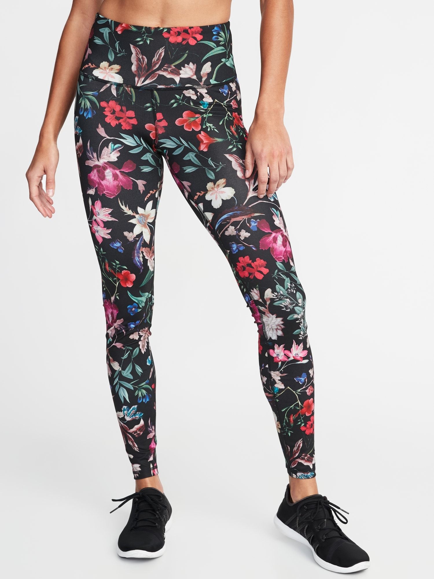 Old Navy s Activewear Is On Clearance For Up To 75 Off