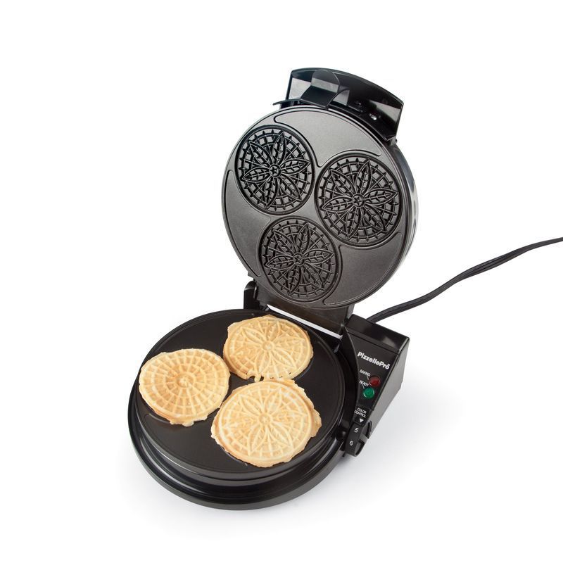 7 Best Pizzelle Makers of 2018 - Reviews of Pizzelle Makers and Irons