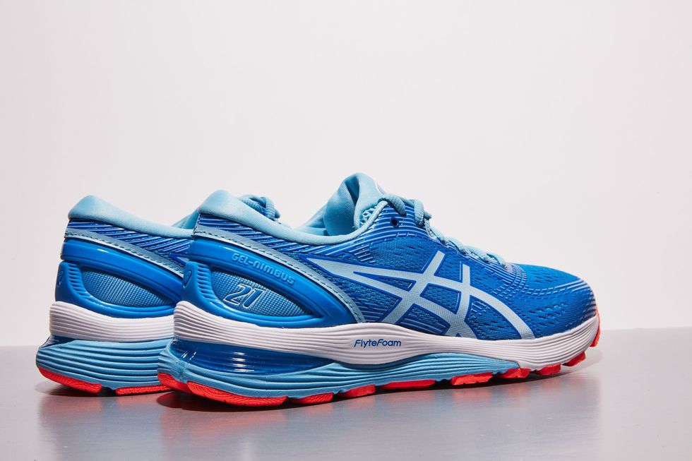 Asics 21 Review — Cushioned Running Shoes