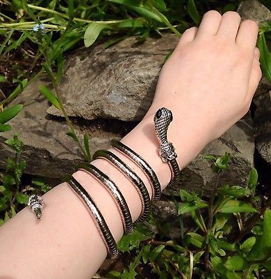 Shadowhunters isabelle snake on sale bracelet