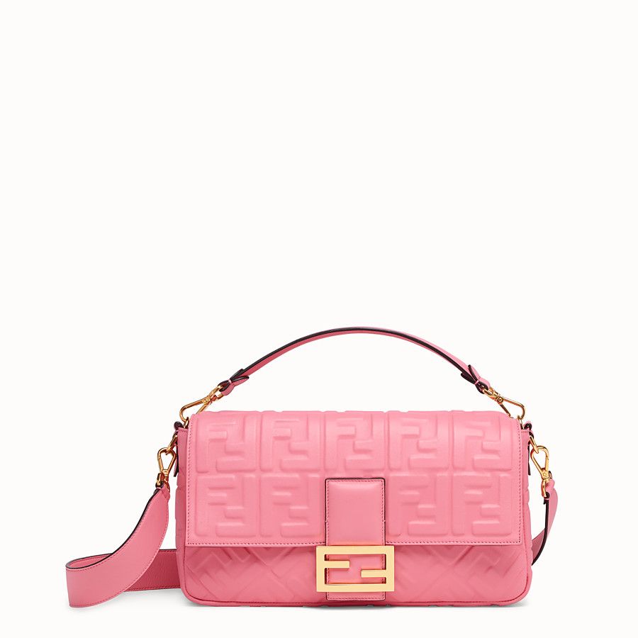 BAG: @fendi Fendi Baguette Bag Pink Paillettes Exotic Skin Handle Vintage  Sold for 1245$ ( @1stdibs ) Unique Carrie Bradshaw' s Style…