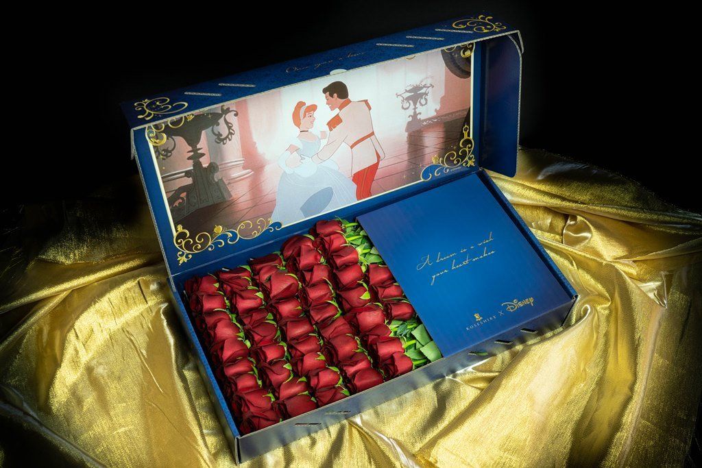 This gorgeous box of roses is the dream anniversary, birthday, or Valentine...