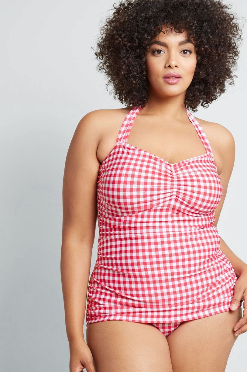 20 Best Swimsuits for Big Busts – Bikinis and One-Piece Swimsuits