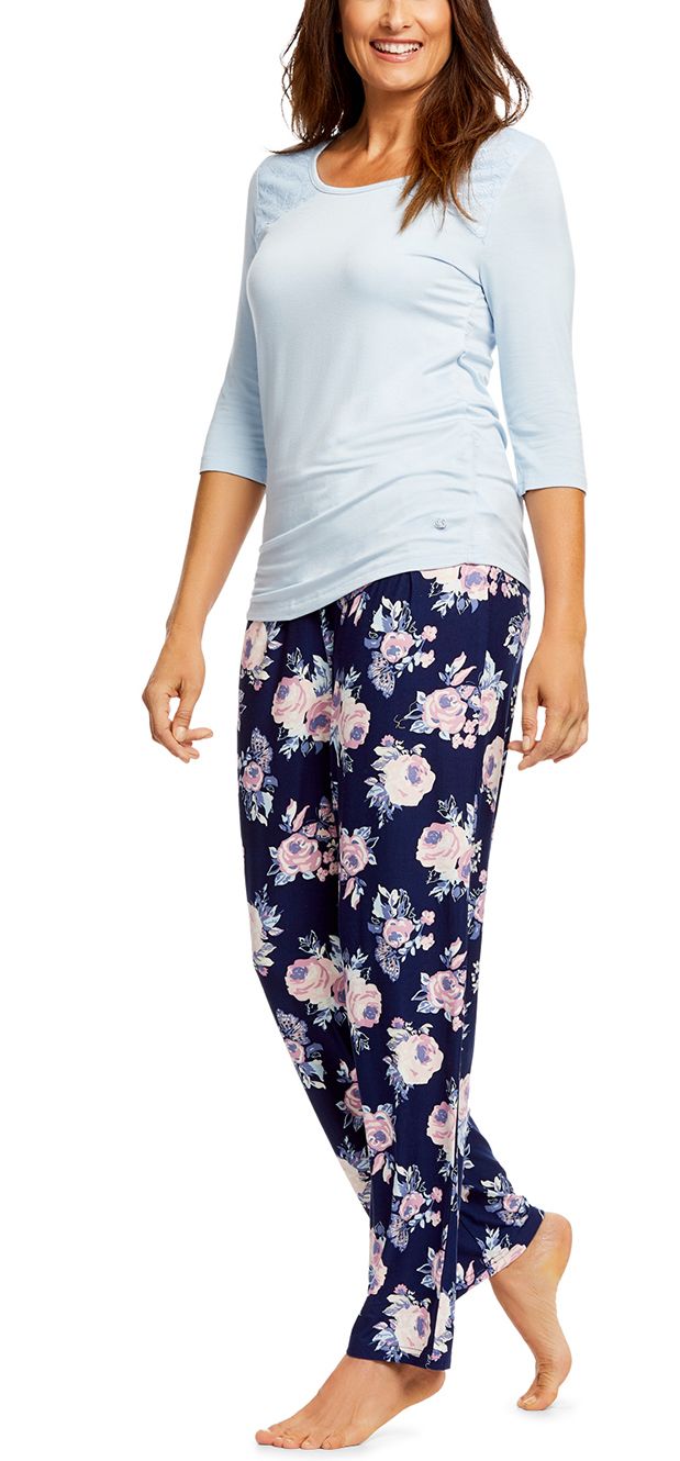 Gloria vanderbilt pajama online set