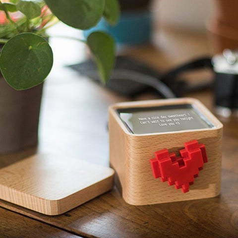 18 Best Anniversary Gifts for Her - Wedding Anniversary Gift Ideas for