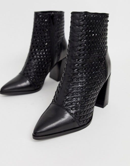 Woven Boots with Pointed Toe
