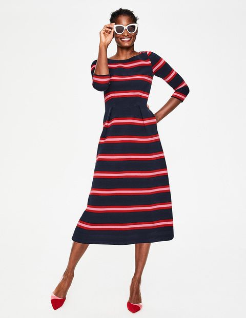 30 Best Dresses For Older Women - Stylish Dresses At Any Age