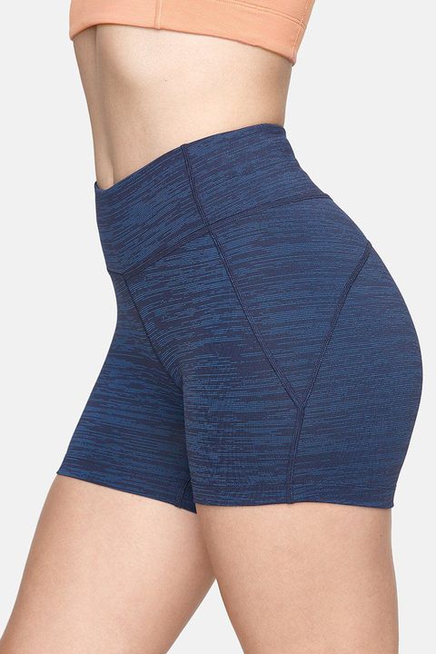 Best Squat Shorts For Powerlifting That Don't Ride Up
