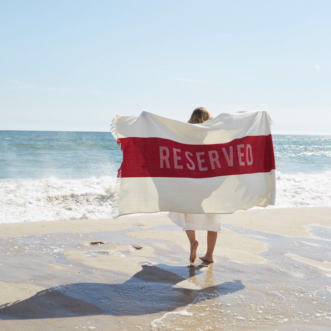 12 Best Beach Towels You Ll Love To Show Off Colorful Beach Towels