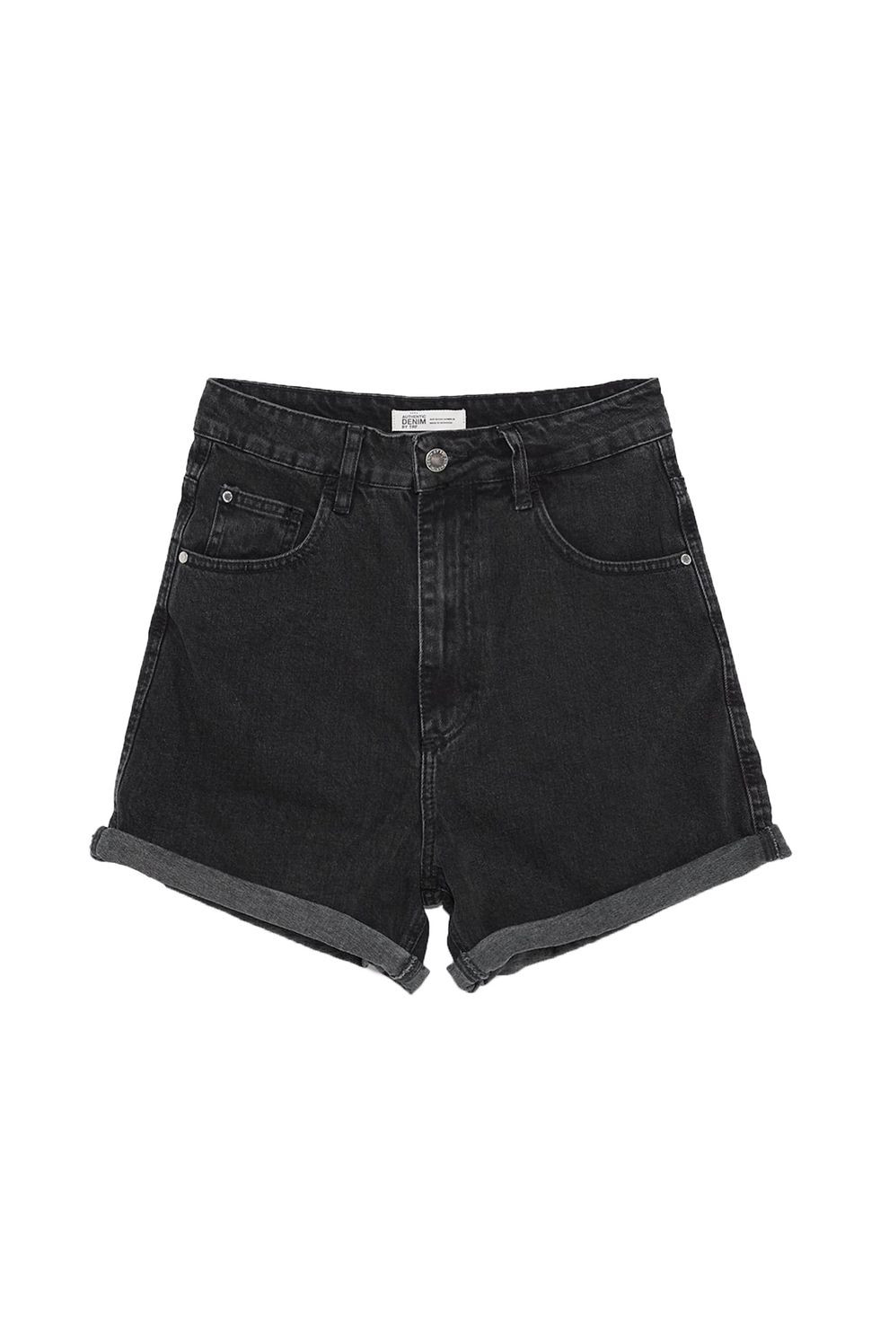 Our Favorite Mom-Friendly Shorts for Summer