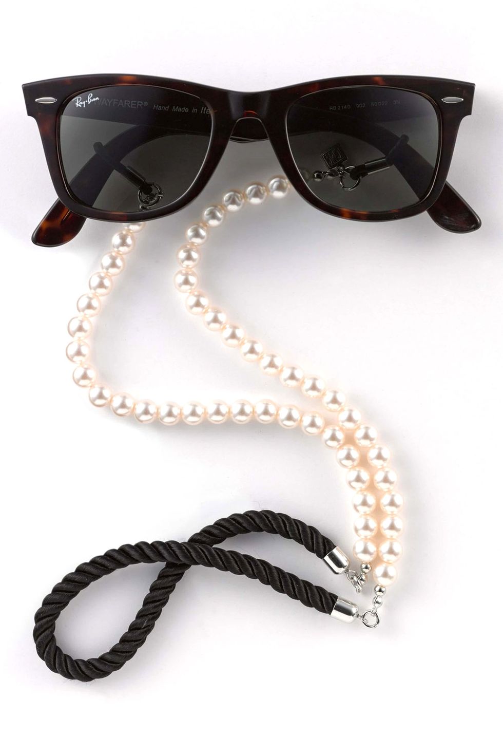 Pearls Eyewear Chain 