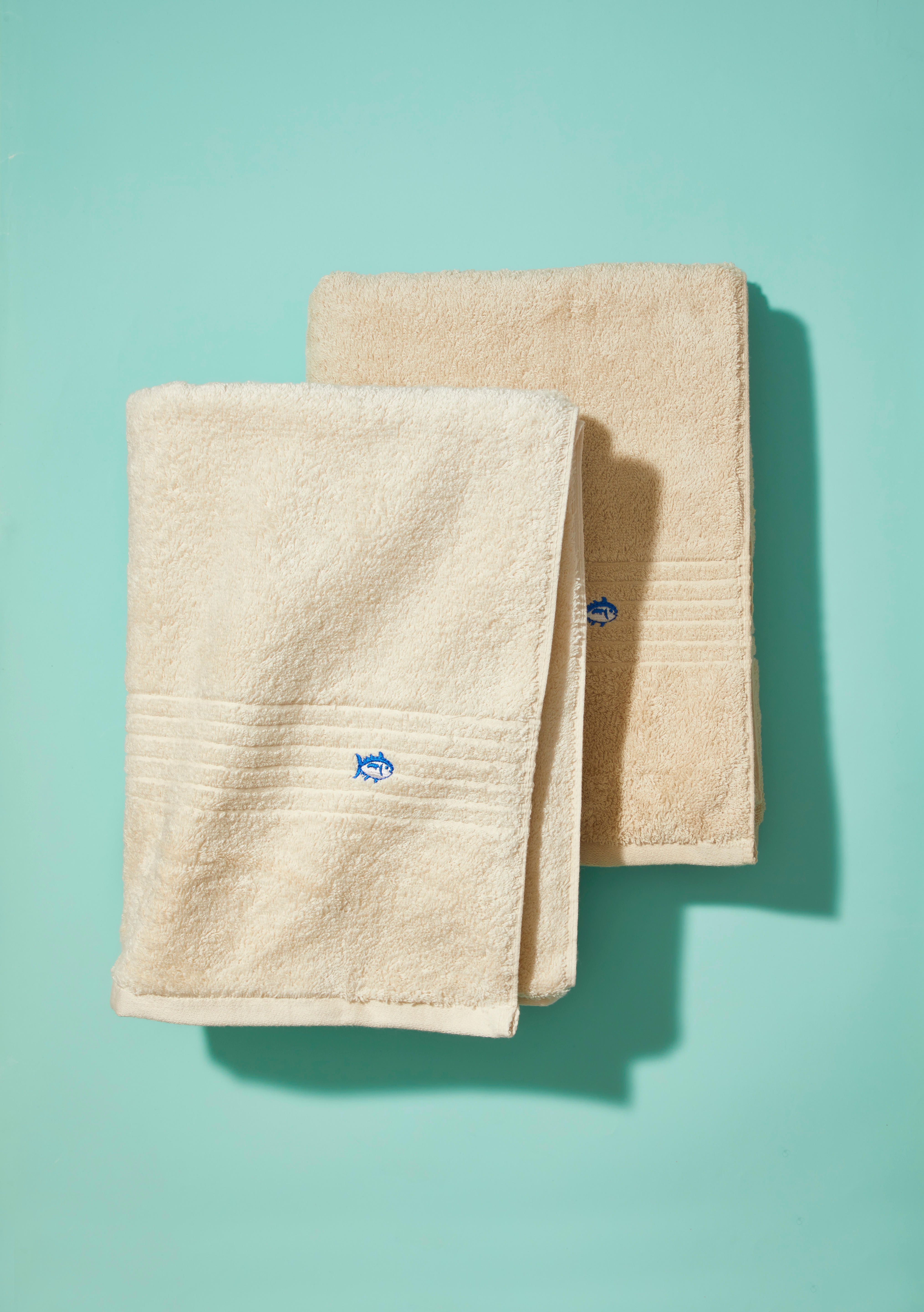 Southern Tide Performance 50 Bath Towel