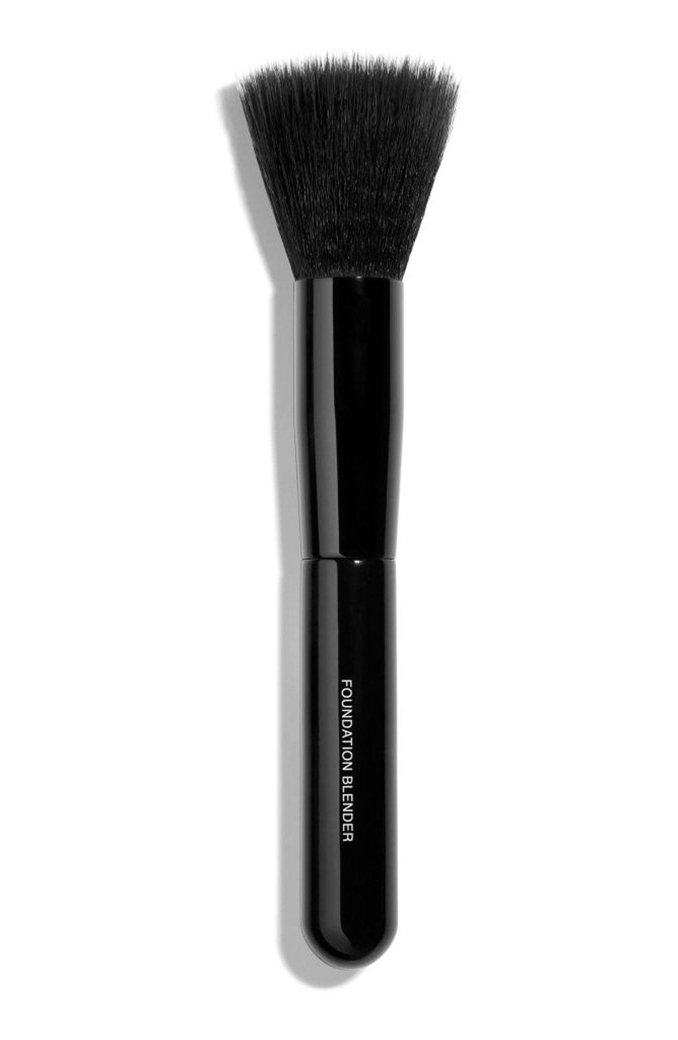 10 Best Foundation Brushes 2022 - How To Apply Foundation