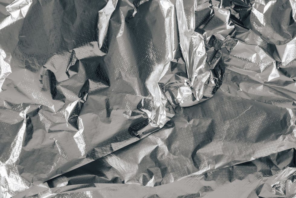 Wrap Aluminum Foil الأدوات التي ستلزمك لتتمكني من إزالة أظافر تركيب بشكل آمن