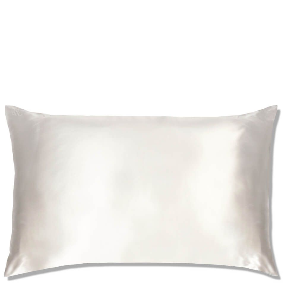 Sophie Turner on the beauty product she Luxury Queen Silk Pillowcase Slip