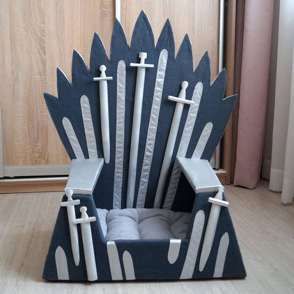 Iron throne shop pet bed