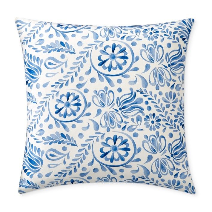 Aerin Lauder s New Williams Sonoma Collab Has All You Need for