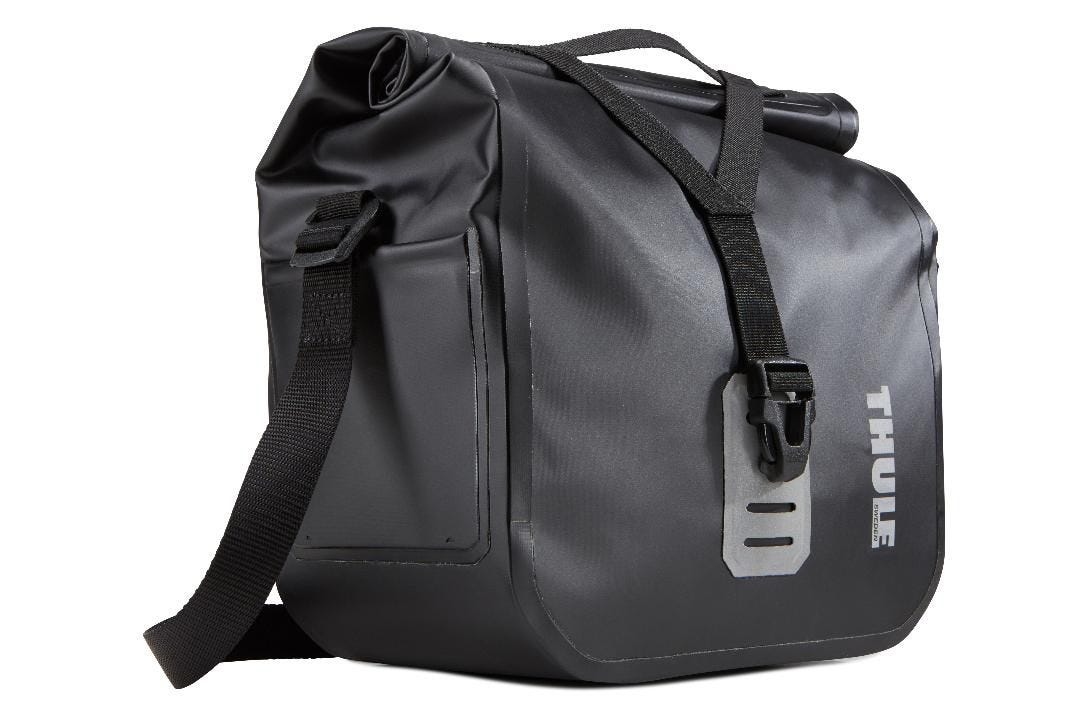 thule cycling backpack