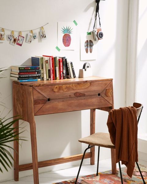 23 Best Desks For Small Spaces Small Modern Desks
