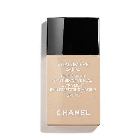 Chanel Vitalumiere Aqua Skin Perfecting Makeup